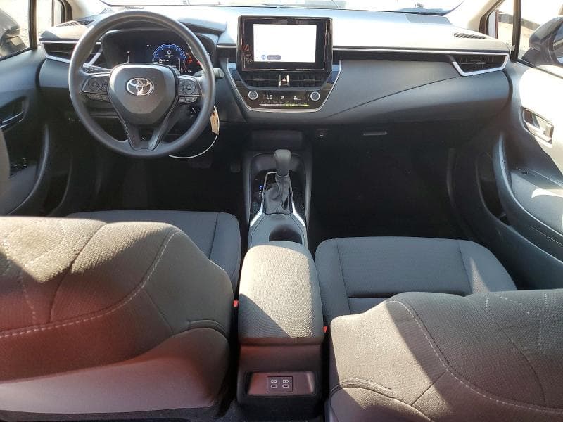 2026 TOYOTA COROLLA LE 8