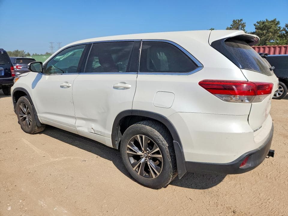 2018 TOYOTA HIGHLANDER LE 2