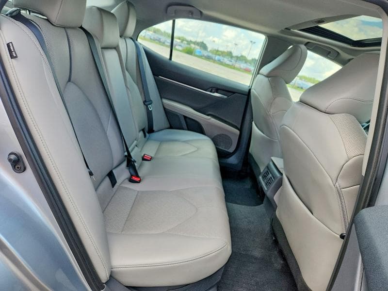 2023 TOYOTA CAMRY XLE 10