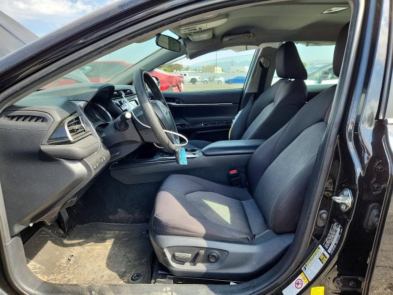 2019 TOYOTA CAMRY LE 7