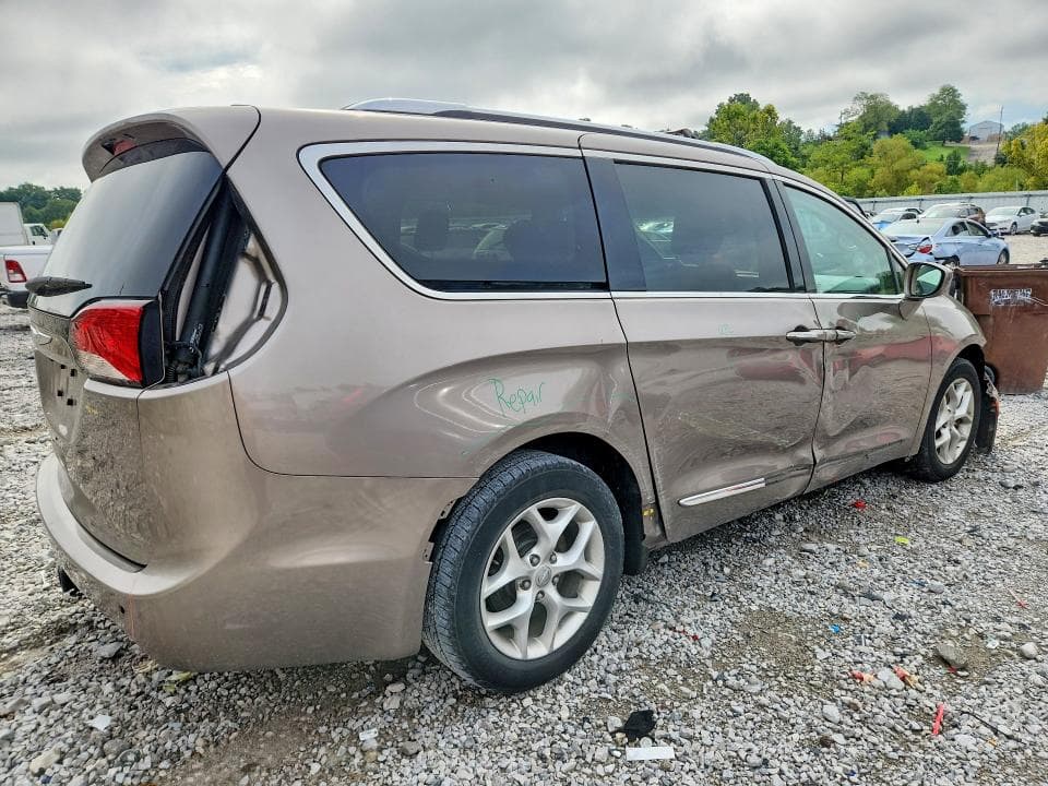 2017 CHRYSLER PACIFICA TOURING L PLUS 3