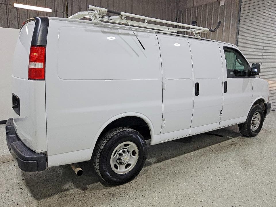 2022 CHEVROLET EXPRESS G2500 3