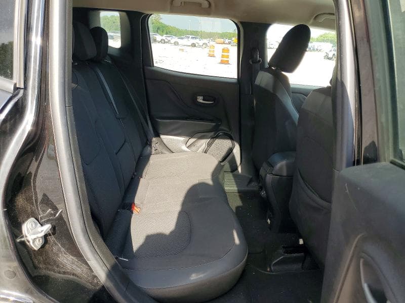 2018 JEEP RENEGADE LATITUDE 11