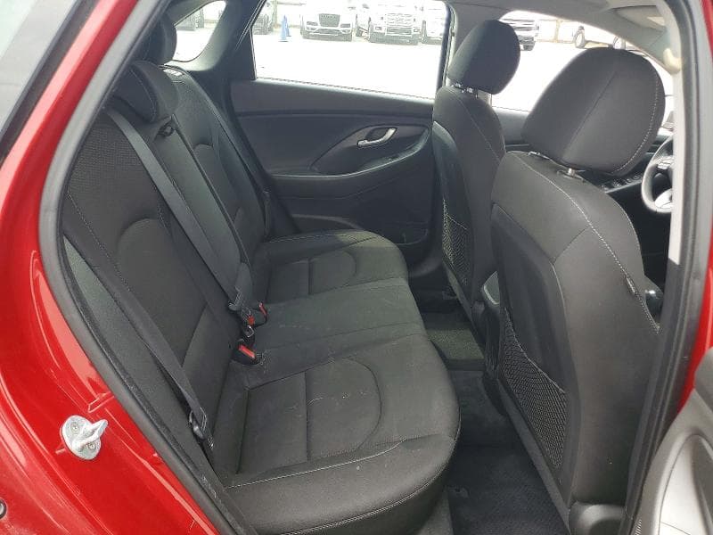 2018 HYUNDAI ELANTRA GT BASE 10