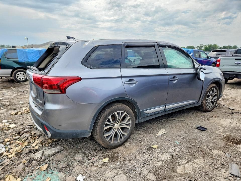 2018 MITSUBISHI OUTLANDER ES 3
