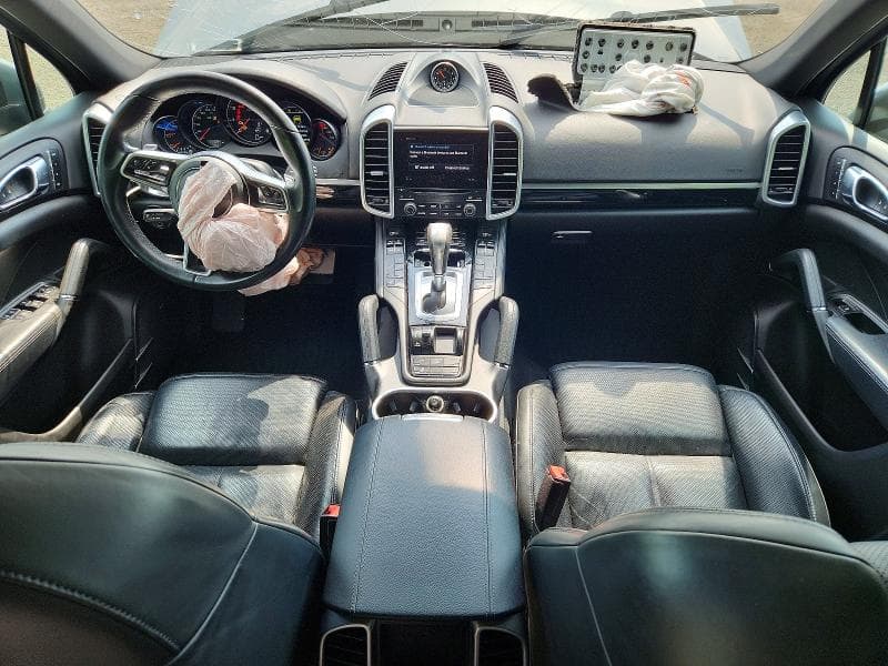 2017 PORSCHE CAYENNE 8