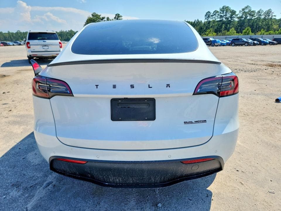 2022 TESLA MODEL Y 6
