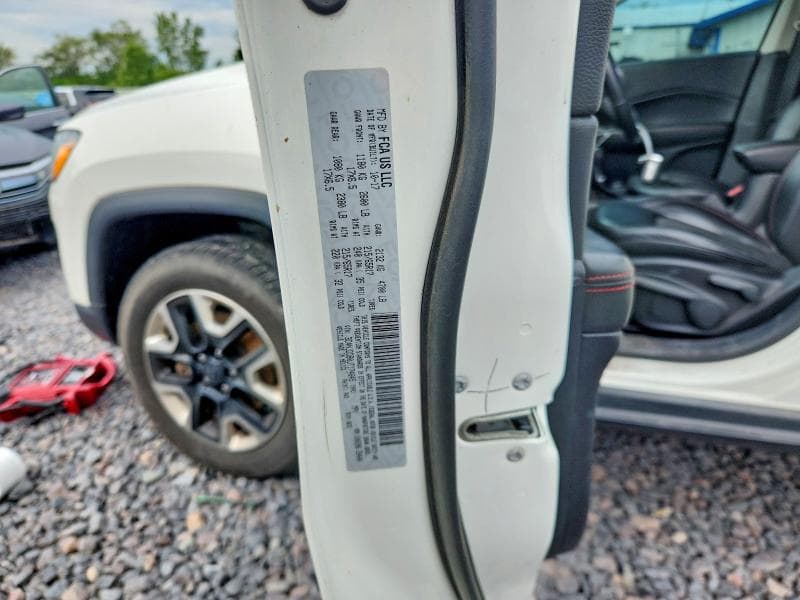 2018 JEEP COMPASS TRAILHAWK 12