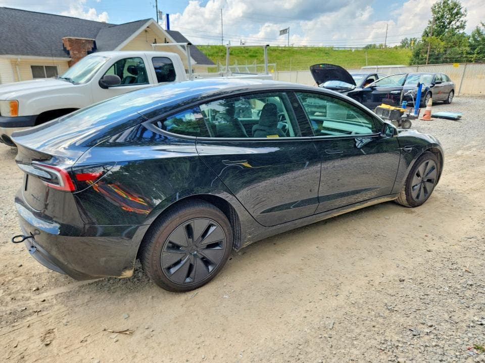 2026 TESLA MODEL 3 3