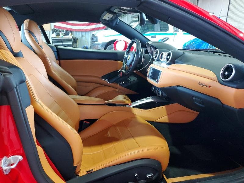 2017 FERRARI CALIFORNIA T 10