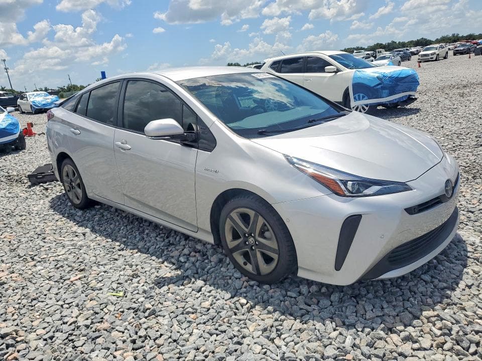 2019 TOYOTA PRIUS XLE 4