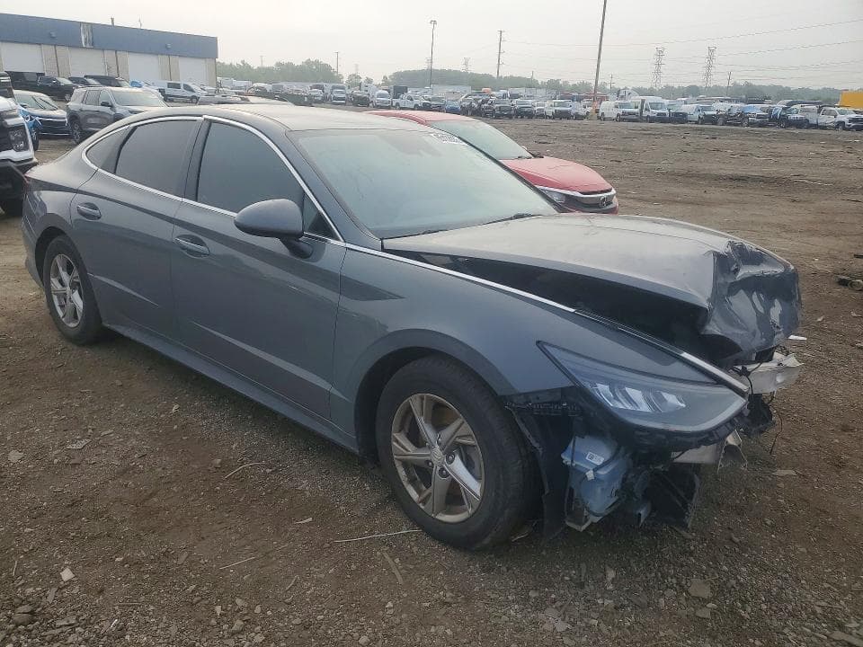 2021 HYUNDAI SONATA SE 4