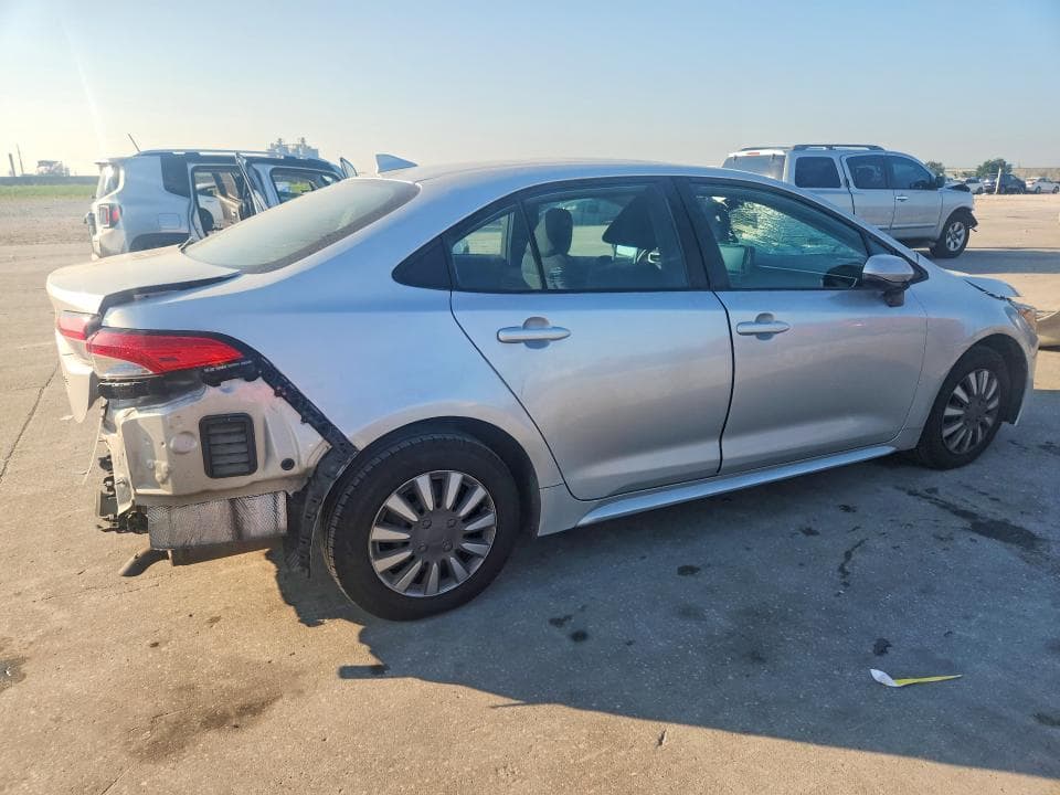 2022 TOYOTA COROLLA LE 3