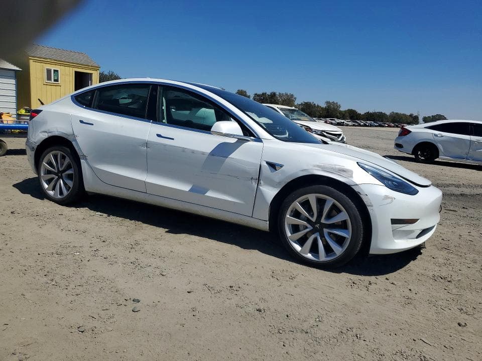 2020 TESLA MODEL 3 4