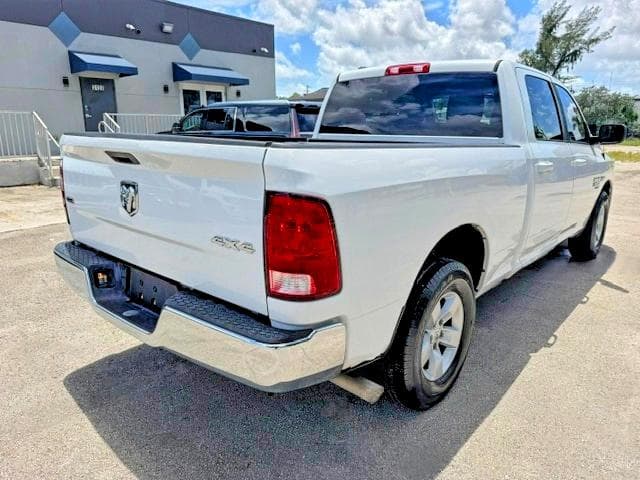 2021 RAM 1500 CLASSIC SLT 3