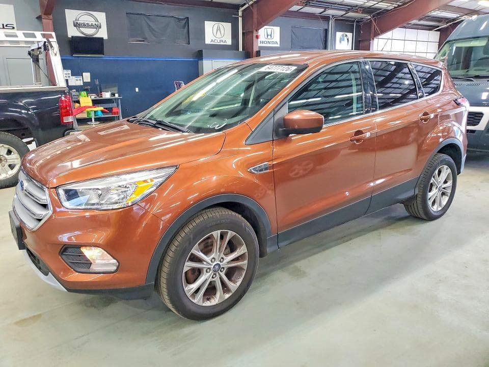 2017 FORD ESCAPE SE - 1