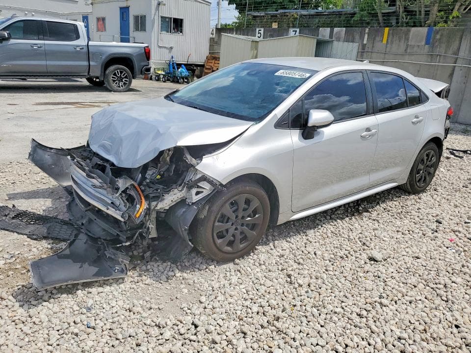 2021 TOYOTA COROLLA LE - 1