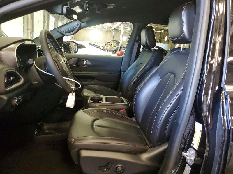 2025 CHRYSLER PACIFICA SELECT 6