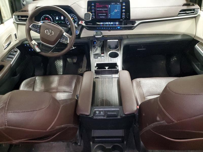 2023 TOYOTA SIENNA PLATINUM 7-PASSENGER 8