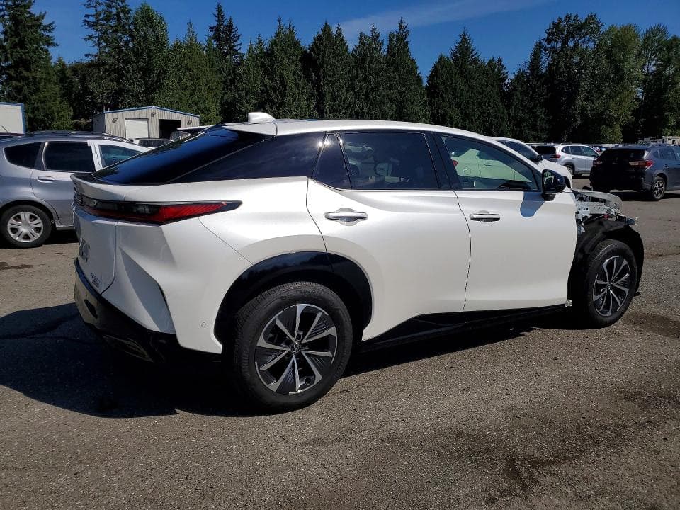 2023 LEXUS RZ 450E 3