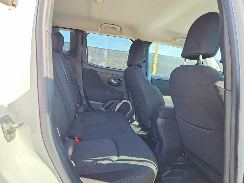 2017 JEEP RENEGADE LATITUDE 11