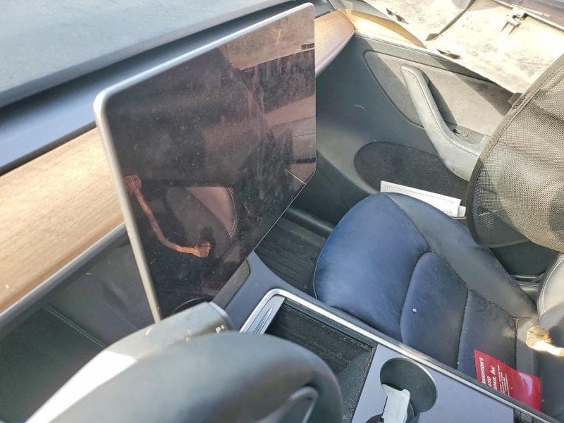 2023 TESLA MODEL Y 9