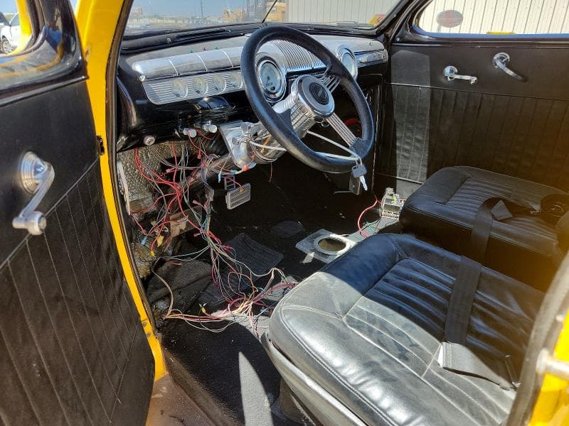 1948 FORD DELUXE 8