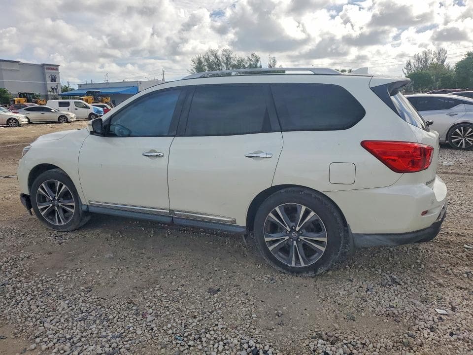 2019 NISSAN PATHFINDER PLATINUM 2