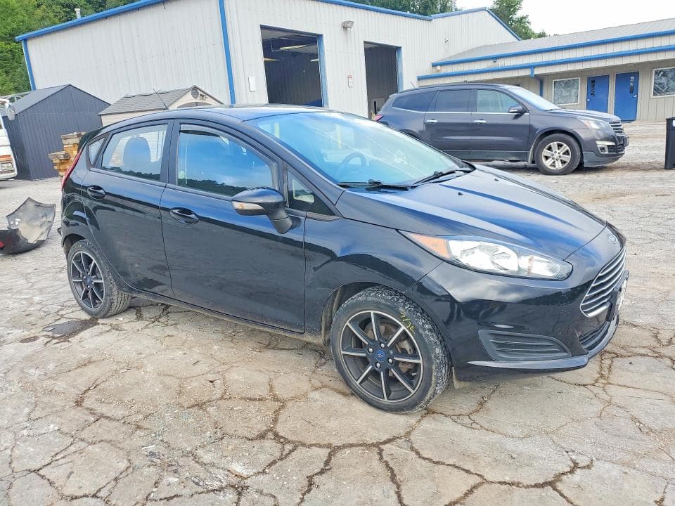 2019 FORD FIESTA SE 4