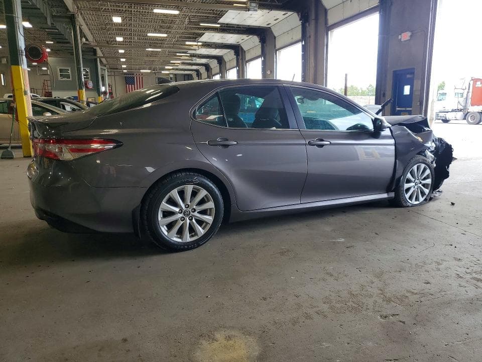 2020 TOYOTA CAMRY LE 3