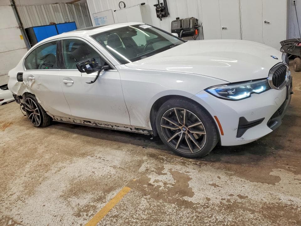 2021 BMW 32XI 4