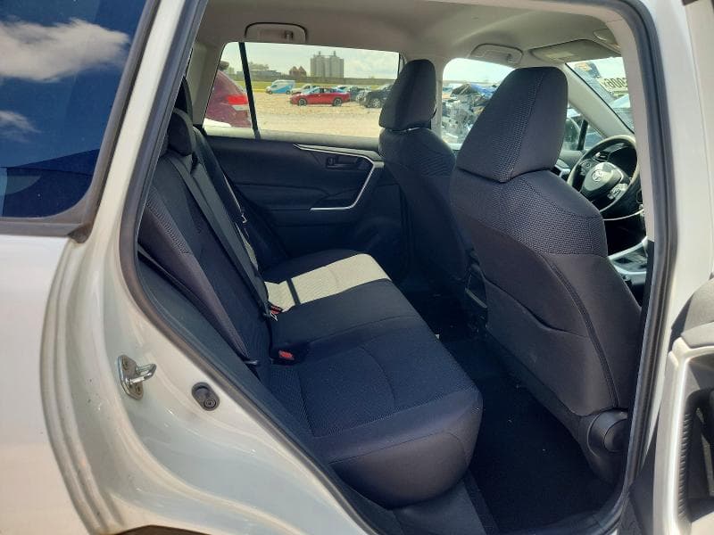2019 TOYOTA RAV4 LE 11