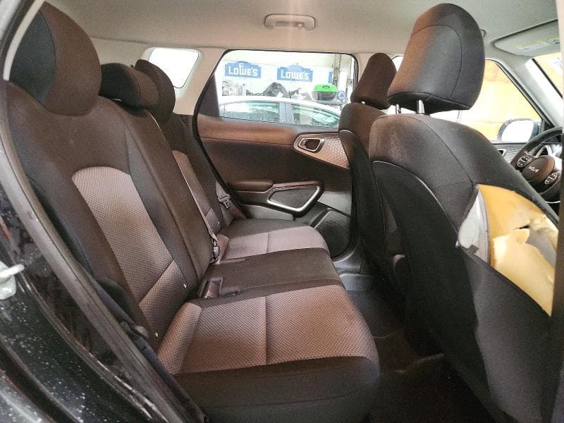 2025 KIA SOUL LX 11