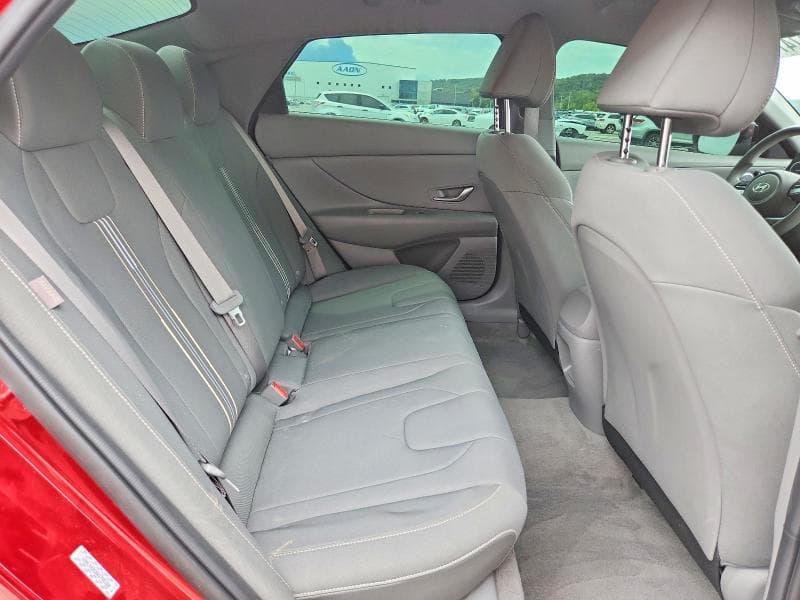 2024 HYUNDAI ELANTRA SEL 10