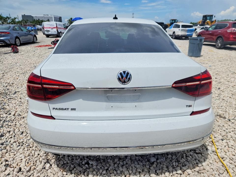 2018 VOLKSWAGEN PASSAT SE 6