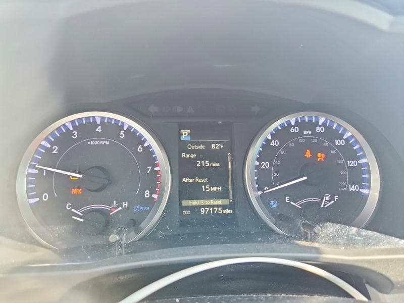 2019 TOYOTA HIGHLANDER LE 9