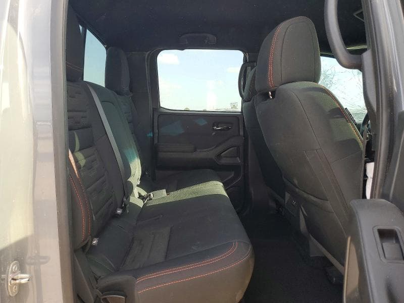 2024 NISSAN FRONTIER PRO-4X 10