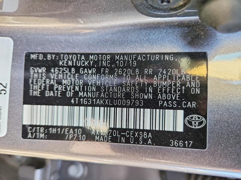 2020 TOYOTA CAMRY SE 12