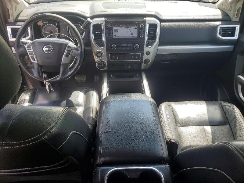 2017 NISSAN TITAN PRO-4X 8