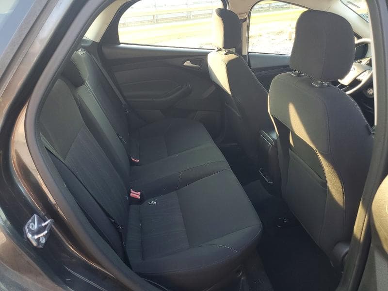 2017 FORD FOCUS SEL 10