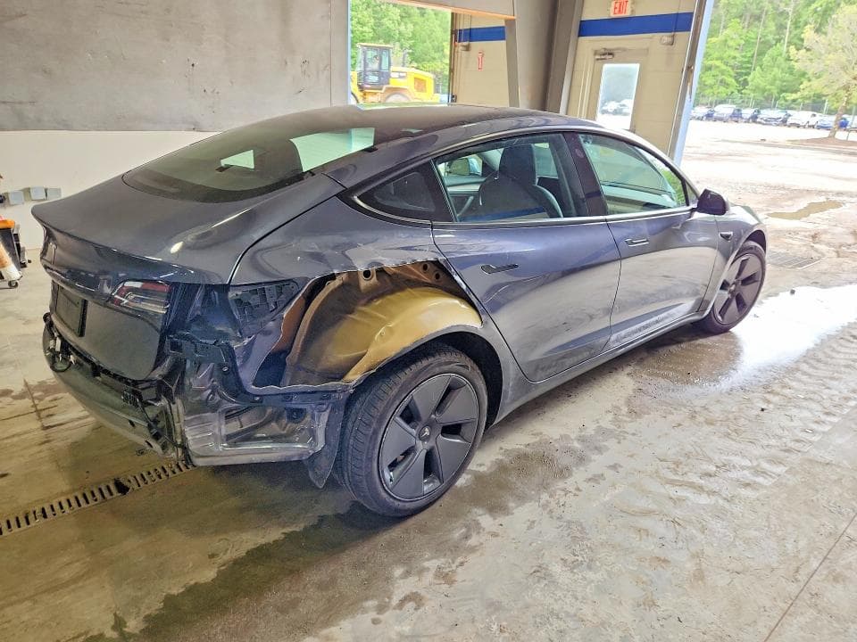 2023 TESLA MODEL 3 3