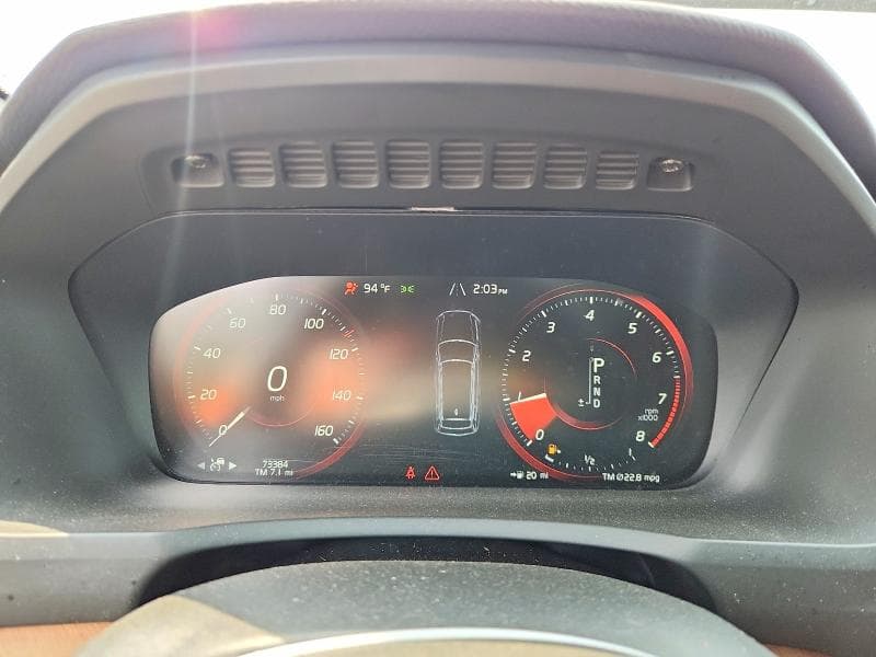 2021 VOLVO XC90 T6 MOMENTUM 9