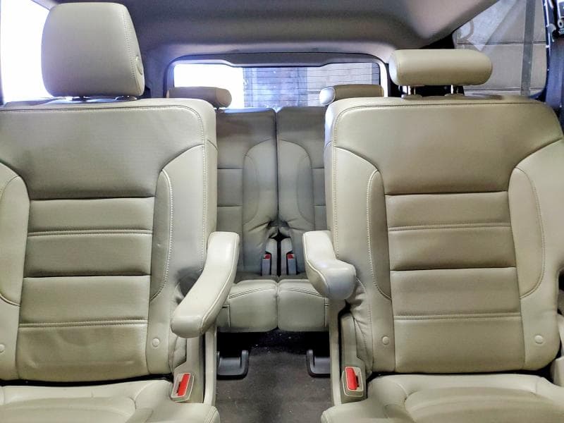 2019 GMC ACADIA DENALI 10
