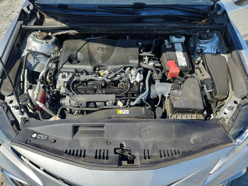 2021 TOYOTA CAMRY XLE 11