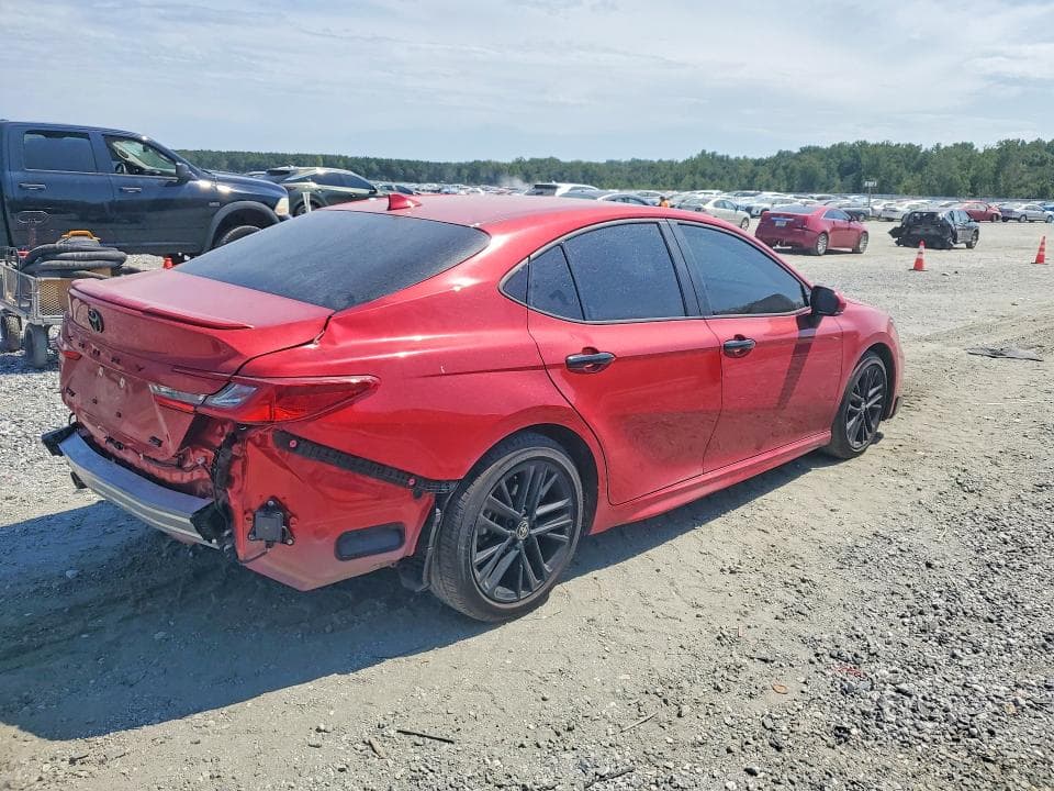 2025 TOYOTA CAMRY SE 3