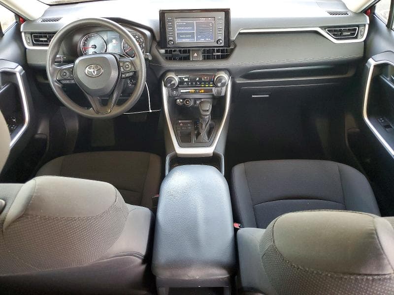 2019 TOYOTA RAV4 LE 8