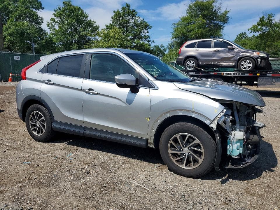2020 MITSUBISHI ECLIPSE CROSS ES 4