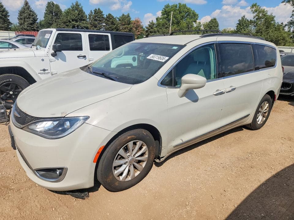 2017 CHRYSLER PACIFICA TOURING L - 1