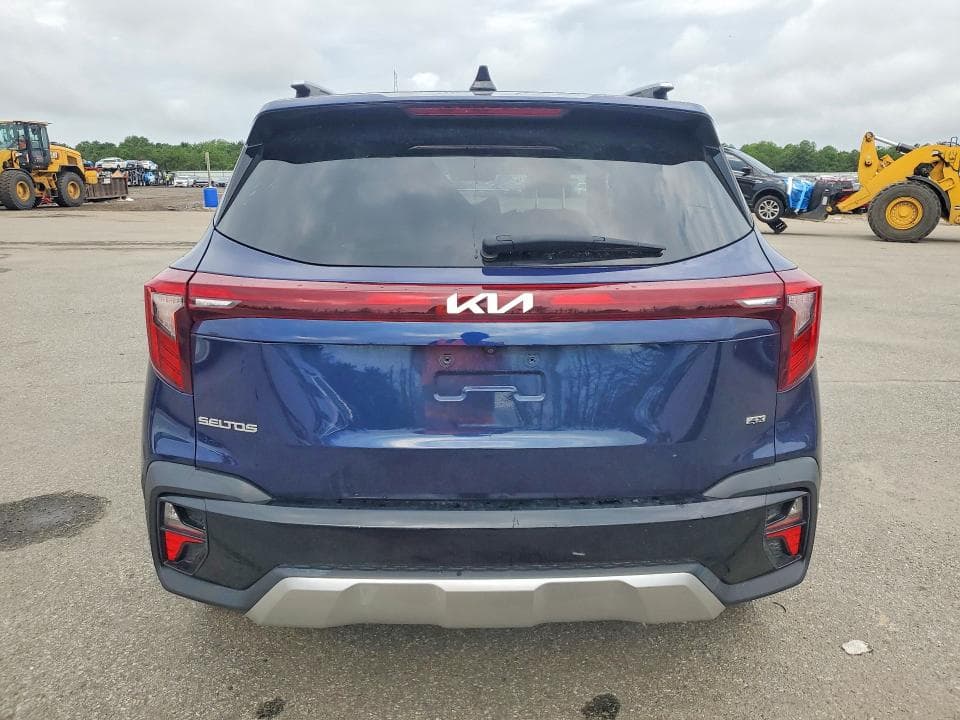 2024 KIA SELTOS EX 6