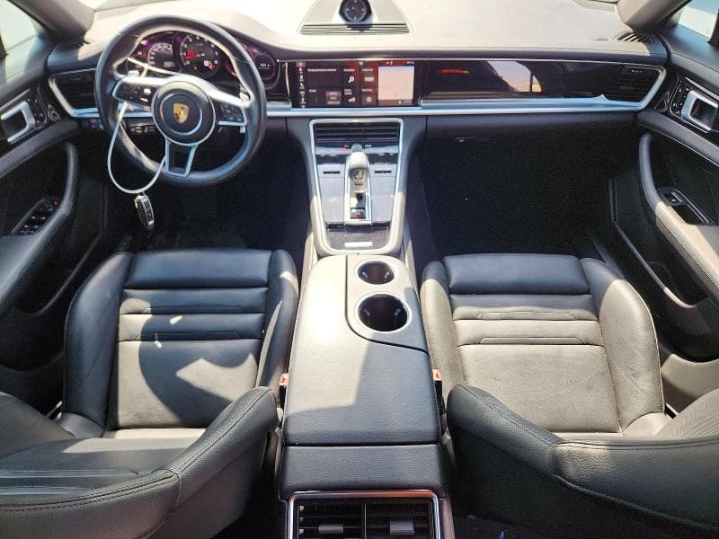 2018 PORSCHE PANAMERA 4 8